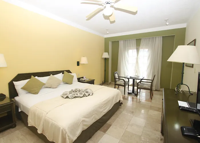 Hotel Los Itzaes By 5Th Av